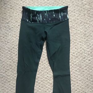 ☆ ☆ LULULEMON REVERSIBLE LEGGINGS ☆ ☆